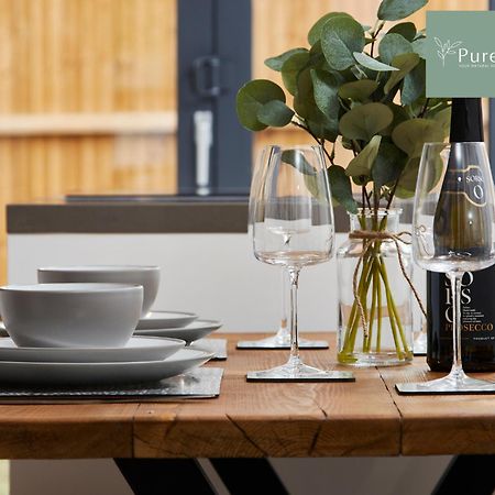 Stunning 5 Bed Manchester House With Parking By Purestay Short Lets & Serviced Accommodation ภายนอก รูปภาพ