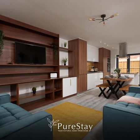 Stunning 5 Bed Manchester House With Parking By Purestay Short Lets & Serviced Accommodation ภายนอก รูปภาพ