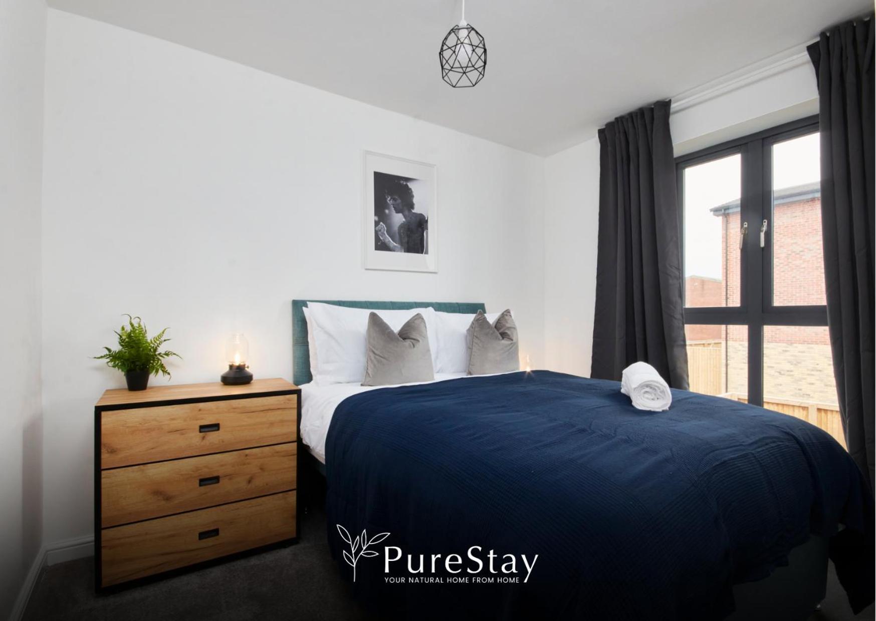 Stunning 5 Bed Manchester House With Parking By Purestay Short Lets & Serviced Accommodation ภายนอก รูปภาพ